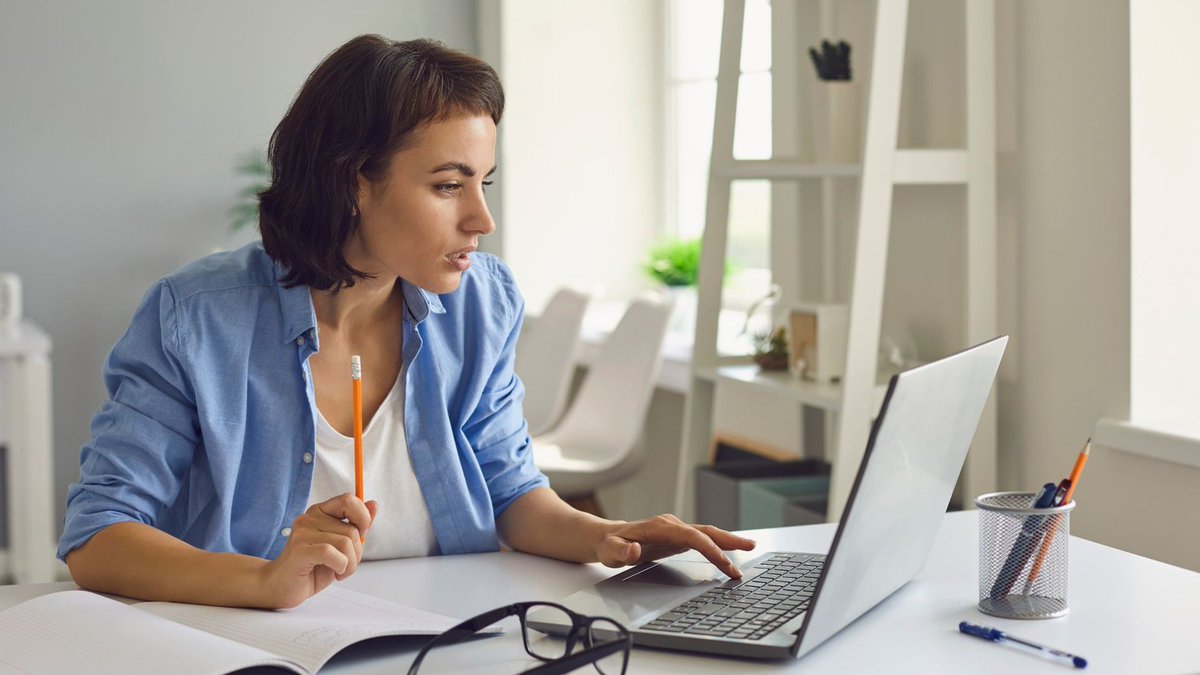 Rebecca Lindberg tweet media