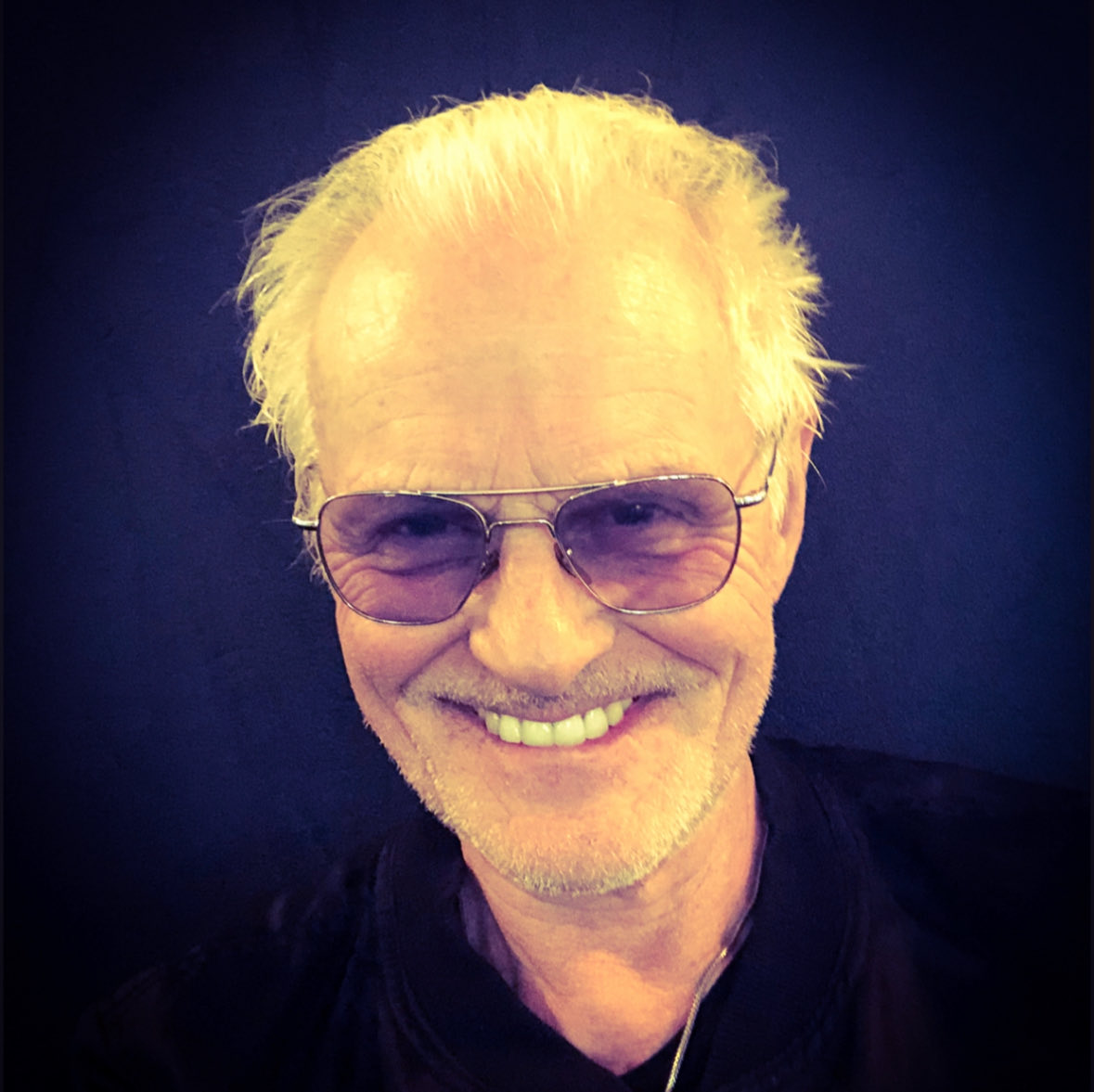 Much love to all my friends..
And you know who you are !
We live in strange times, we will get through it. I think essentially people are frightened, they want to be happy and free .. thank goodness I feel that way.
“ I’m a lot like you were”