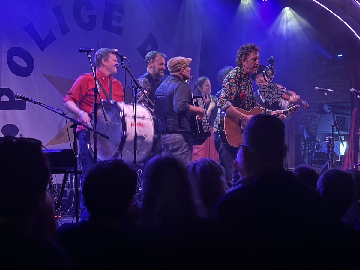 christopher kinch tweet media