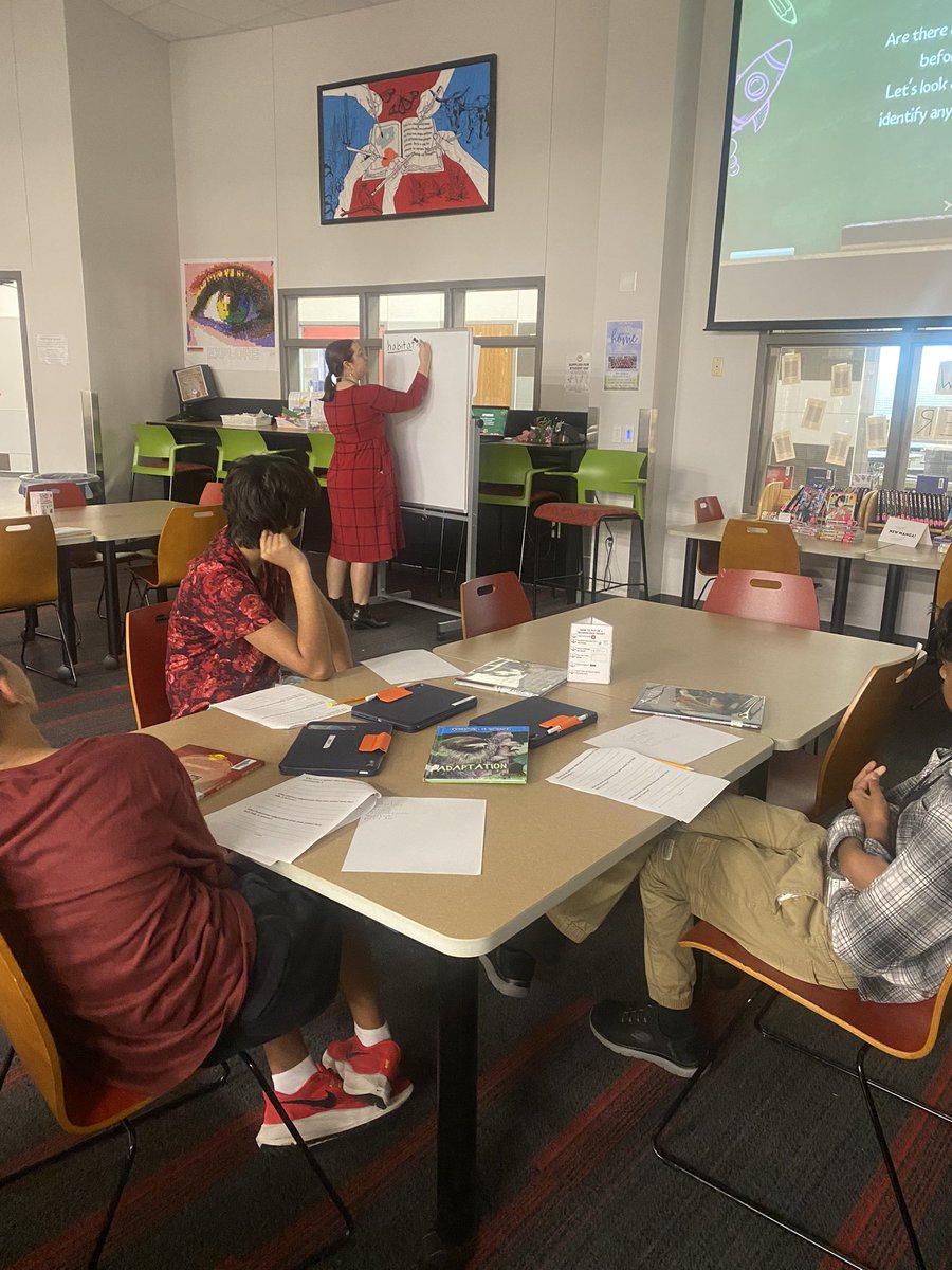 kmlindquist1's tweet image. Thank you @CHS9LIB for teaching us all about research today! We look forward to using these skills to research and present about animal adaptations! #chs9family