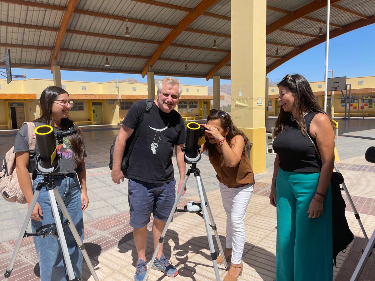 El próximo viernes 22 de noviembre se vivirá en Copiapó y Tierra Amarilla la II versión de la Fiesta de las Estrellas, un evento gratuito para toda la familia que promete un día lleno de sorpresas y novedades #astronomy #Atacama 

holvoet.cl/noticias/copia…