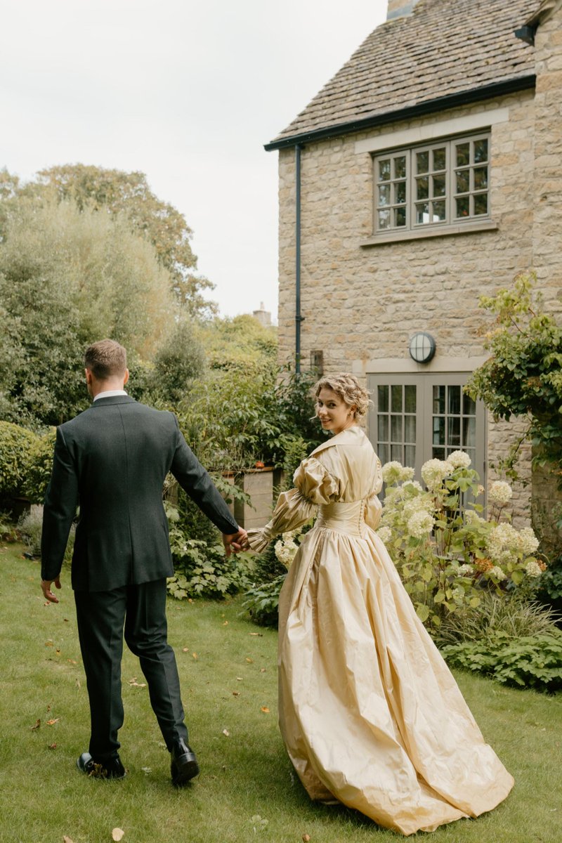 Love My Dress® (@lovemydressblog) on Twitter photo Kitty on her wedding day, in her sublime gold taffeta dress by @nortieruk, exclusively available at <a href="/missbushbridal/">Emma, Miss Bush MD</a>. The full, glorious wedding, all ready for you to pin to your hearts content, is over on Love My Dress .
lovemydress.net/kitty-rory Kitty on her wedding day, in her sublime gold taffeta dress by @nortieruk, exclusively available at <a href="/missbushbridal/">Emma, Miss Bush MD</a>. The full, glorious wedding, all ready for you to pin to your hearts content, is over on Love My Dress .
lovemydress.net/kitty-rory