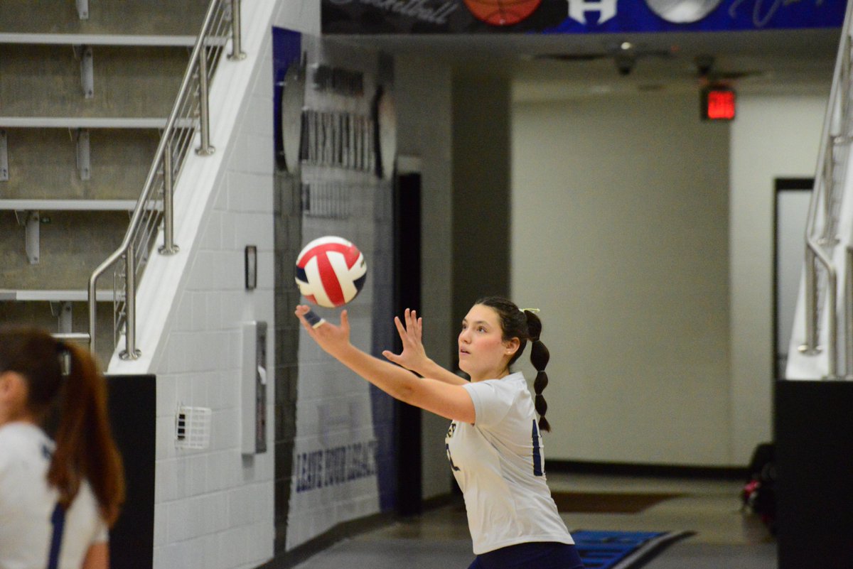 GMsportsmedia1's tweet photo. Keller 2026 S/OH Anna Flores is committed to Cal and among the best players in the country. She leads @KellerHSVball past Plano East in the regional semifinal round 11-11-24

#txhsvb @KISDAthletics @BigDMedia19 
@TAVVolleyball @Gosset41 https://t.co/Iknd7tgcty