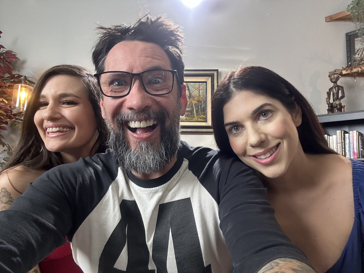 Mrpeepeepistol's tweet photo. Today on @kinkdotcom #everythingbutt we have
@shykittygirl05 & @lunalovelyx
Get those tissues ready yall. A lot of BUTT fun to CUM! https://t.co/lzDyDoNtv6