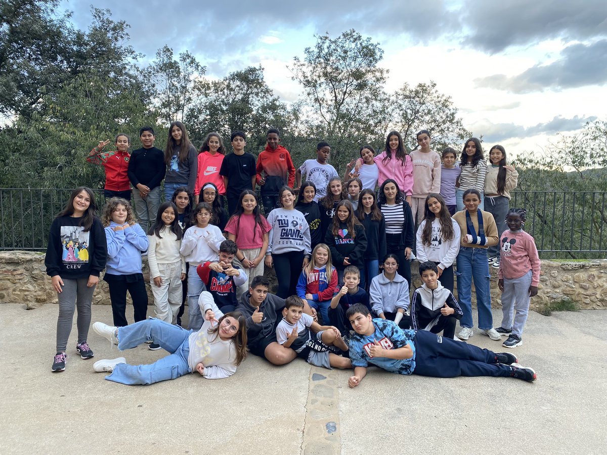 CCIFigueres's tweet photo. Aquest cap de setmana hem anat de colònies!🏡 Han estat uns dies per fer dinàmiques de coneixença i jocs de cohesió 🫱🏽‍🫲🏾🤩Ara ja tenim les piles carregades per començar a treballar de valent!💪🏼🔋

#ccifigueres #consellinfants #figueres @ajfigueres https://t.co/XpxvJedqaj