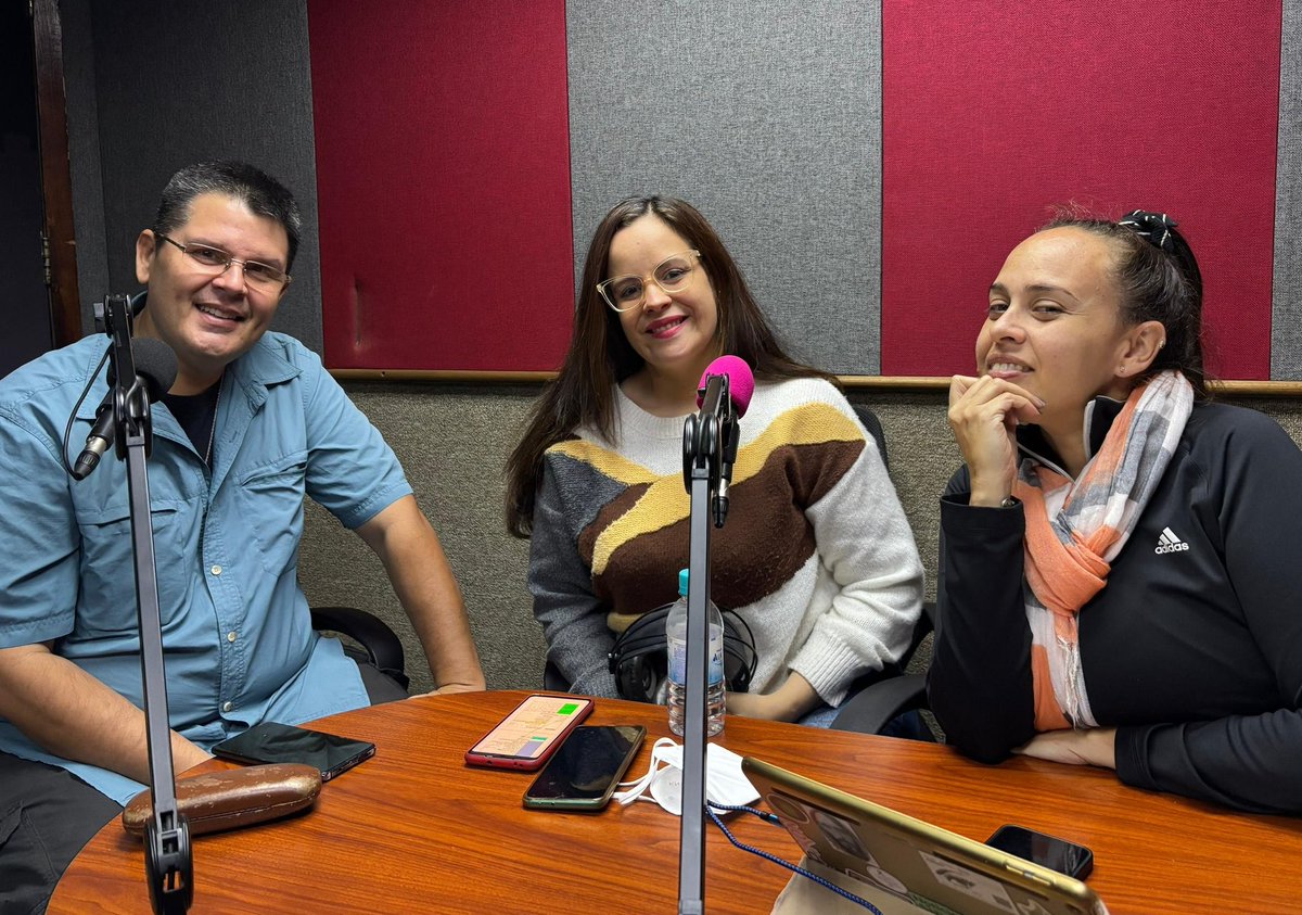 sembramostodos's tweet photo. Hoy en nuestra #NotaVerde a través de @Exitos931 en @CitaExitos conversamos ampliamente sobre la defaunación y su relación directa con el síndrome del bosque vacío. Sus causas, la fragmentación de los ecosistemas, incendios forestales, caza furtiva y urbanización descontrolada. https://t.co/DUThXlsO32