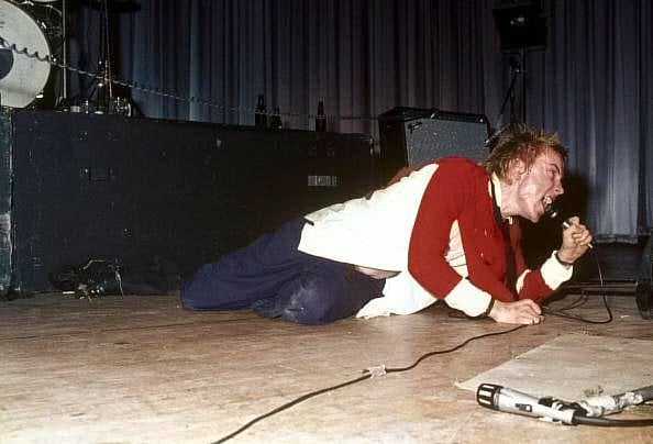 CapnQwaylood's tweet image. Rotten was Floored!   #onthefloor #8count #punkrockshow #johnnyrotten #fenderamps