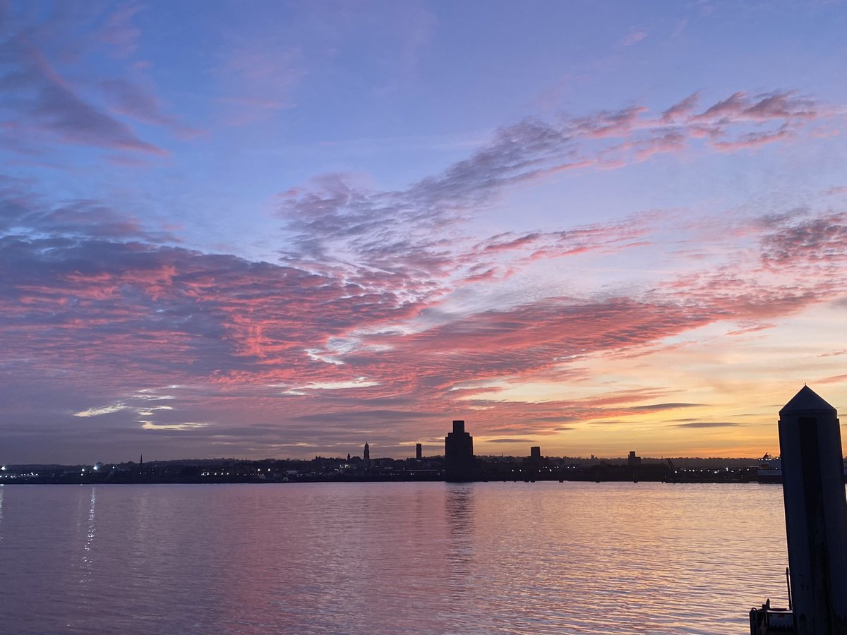 RussOakey tweet media