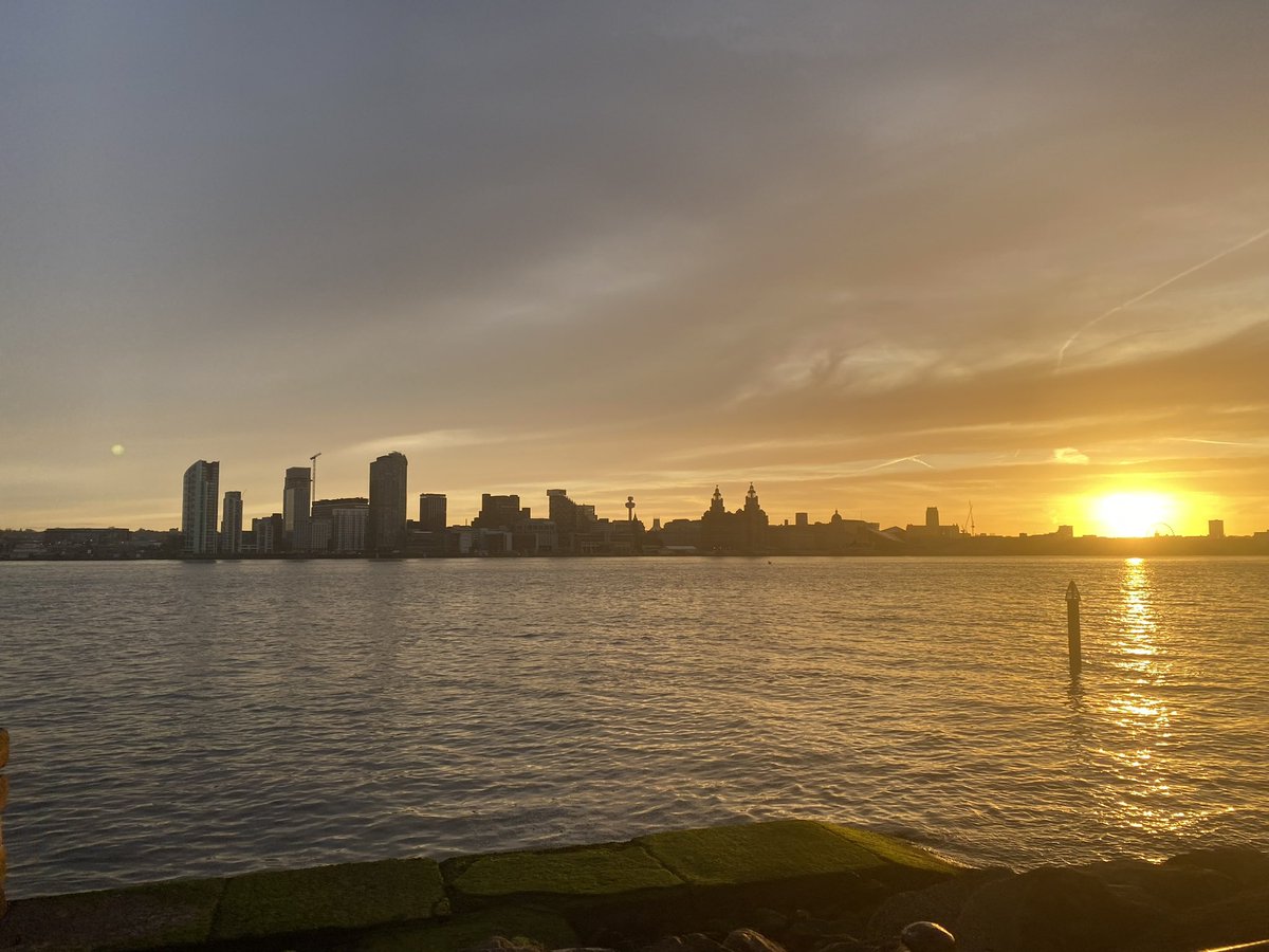 RussOakey tweet media