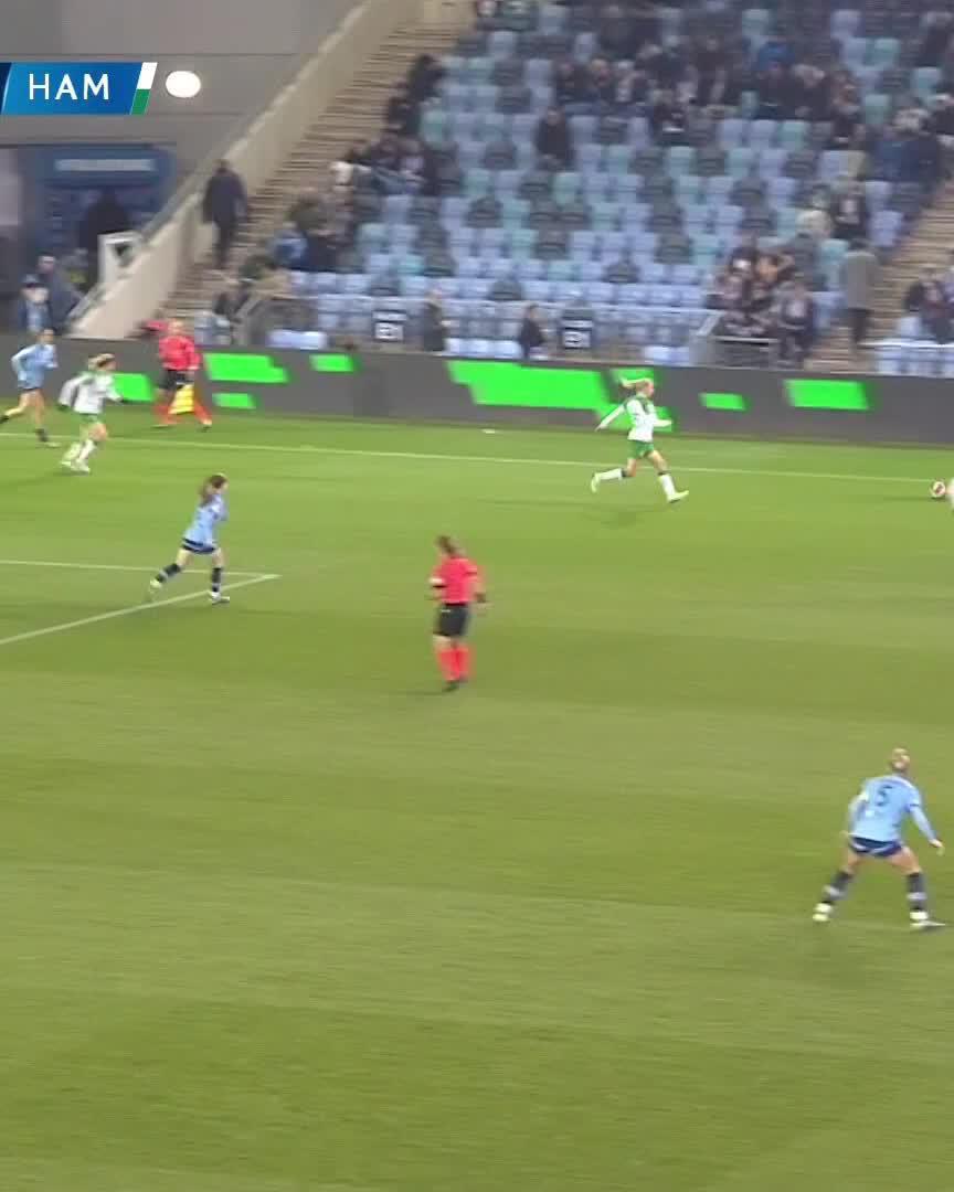 💥 CITEH IN FRONT!It's Laura Blindkilde Brown with her first goal in the Champions League group stage!Watch live for free on DAZN ▶️  #UWCLonDAZN #UWCL