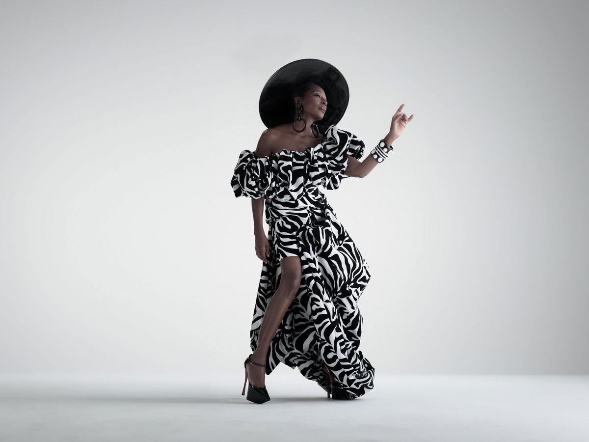 ArkansasNOIRE's tweet photo. "I just trusted and followed my instincts and intuition with where it was taking me, and it just kind of all worked out, I think." -Fatima Robinson. 

Fatima's decades-long career definitely worked out. Read her story: https://t.co/O3hfVUAkFe

#OurNewsOurCultureOurTime https://t.co/VMMOuMC5KY