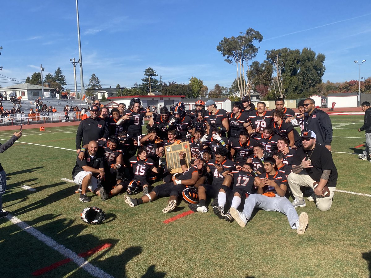Ethan Kassel (@kasselmedia) on Twitter photo From the weekend, a historic Little Big Game win for <a href="/smbearcatfb/">SM Bearcat Football</a>:
bayprepsinsider.substack.com/p/all-good-new…
<a href="/SanMateoHi/">SMHS Athletics</a> <a href="/bold_brian/">Brian Bold</a> <a href="/EmmanuelFi92460/">Emmanuel Fitzgerald</a> @YFitzgeral92696 <a href="/cameronpalma9/">Cameron Palma</a> <a href="/LoganDDavis22/">Logan Davis</a> <a href="/Kai71SF/">Kai La Grille</a> <a href="/gobhspanthers/">Burlingame High School Athletics</a> From the weekend, a historic Little Big Game win for <a href="/smbearcatfb/">SM Bearcat Football</a>:
bayprepsinsider.substack.com/p/all-good-new…
<a href="/SanMateoHi/">SMHS Athletics</a> <a href="/bold_brian/">Brian Bold</a> <a href="/EmmanuelFi92460/">Emmanuel Fitzgerald</a> @YFitzgeral92696 <a href="/cameronpalma9/">Cameron Palma</a> <a href="/LoganDDavis22/">Logan Davis</a> <a href="/Kai71SF/">Kai La Grille</a> <a href="/gobhspanthers/">Burlingame High School Athletics</a>