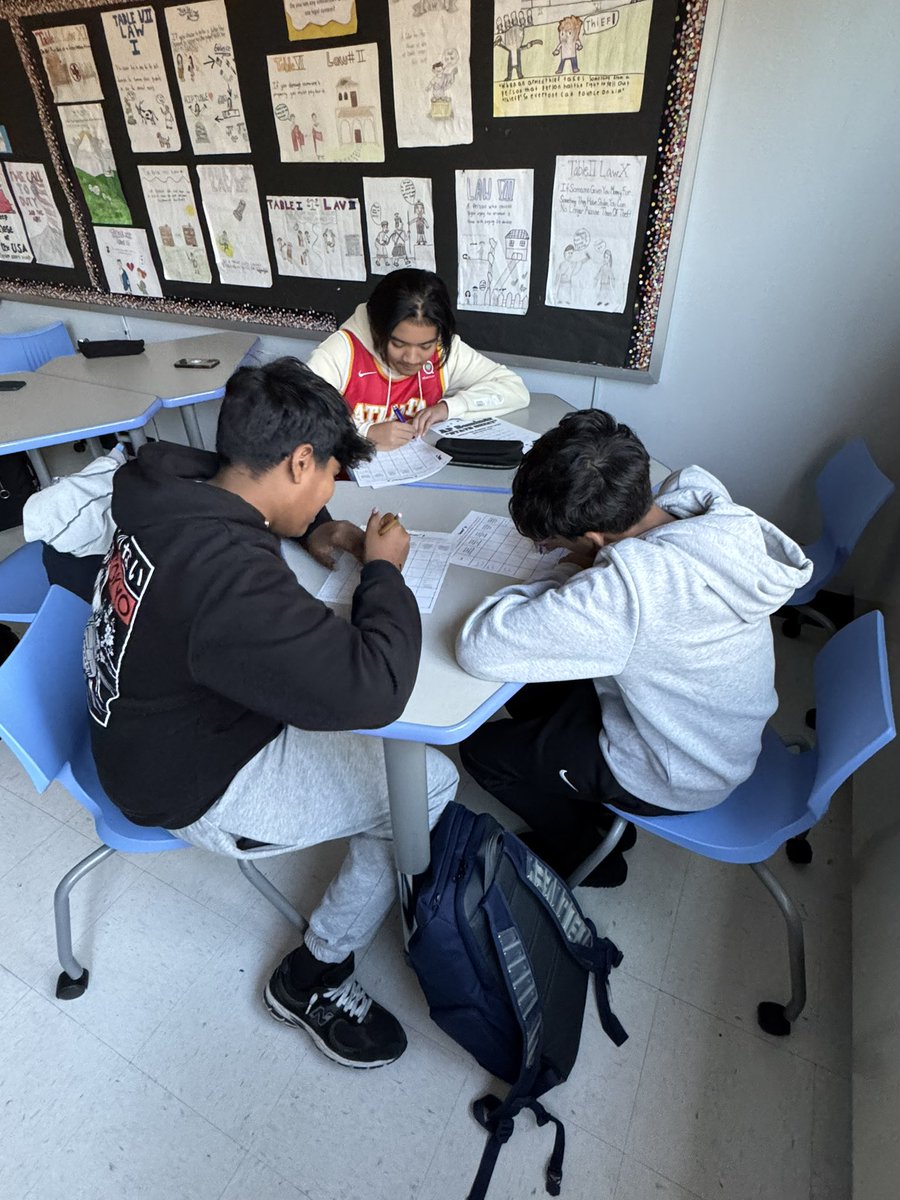 Ms. Andreu tweet media