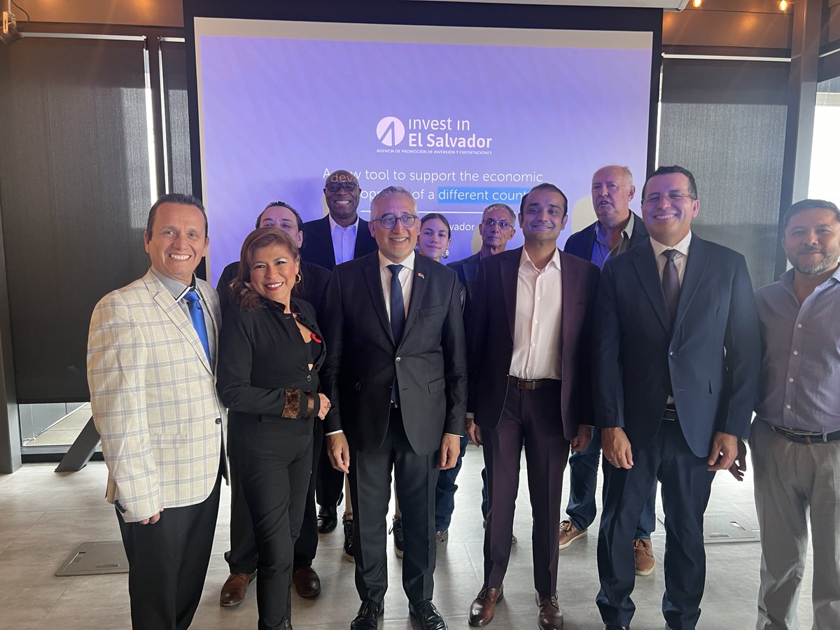 amitmankekar's tweet photo. A wonderful evening, with the #Ambassador of #ElSalvador to #Canada , H.E. @ricardocisneros  and the #ConsulGeneral, Sr. Juan Salamanca during the Ambassador's visit to #Calgary . We progressed on various investment initiatives in the priority sectors of #ElSalvador 

📷

📷 https://t.co/AoHDPI82ow