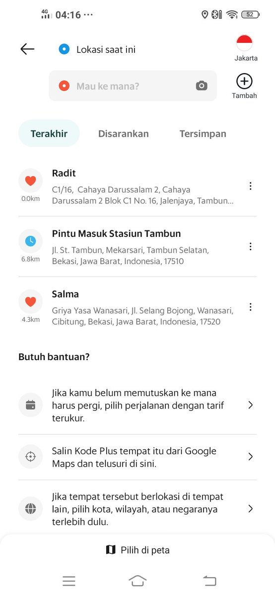 Terakhir pakai Grab itu, sekitar 2020an.
Skrng pakai lagi karena Grab corporate, first order, today mau ke stasiun.
Gw salfok aja sama Love love itu.
Masih tersusun rapih, agak berdebu sepertinya 😂. 
Lucu lucuan di waktu shubuh. Btw kami sudah sama sama menikah😁