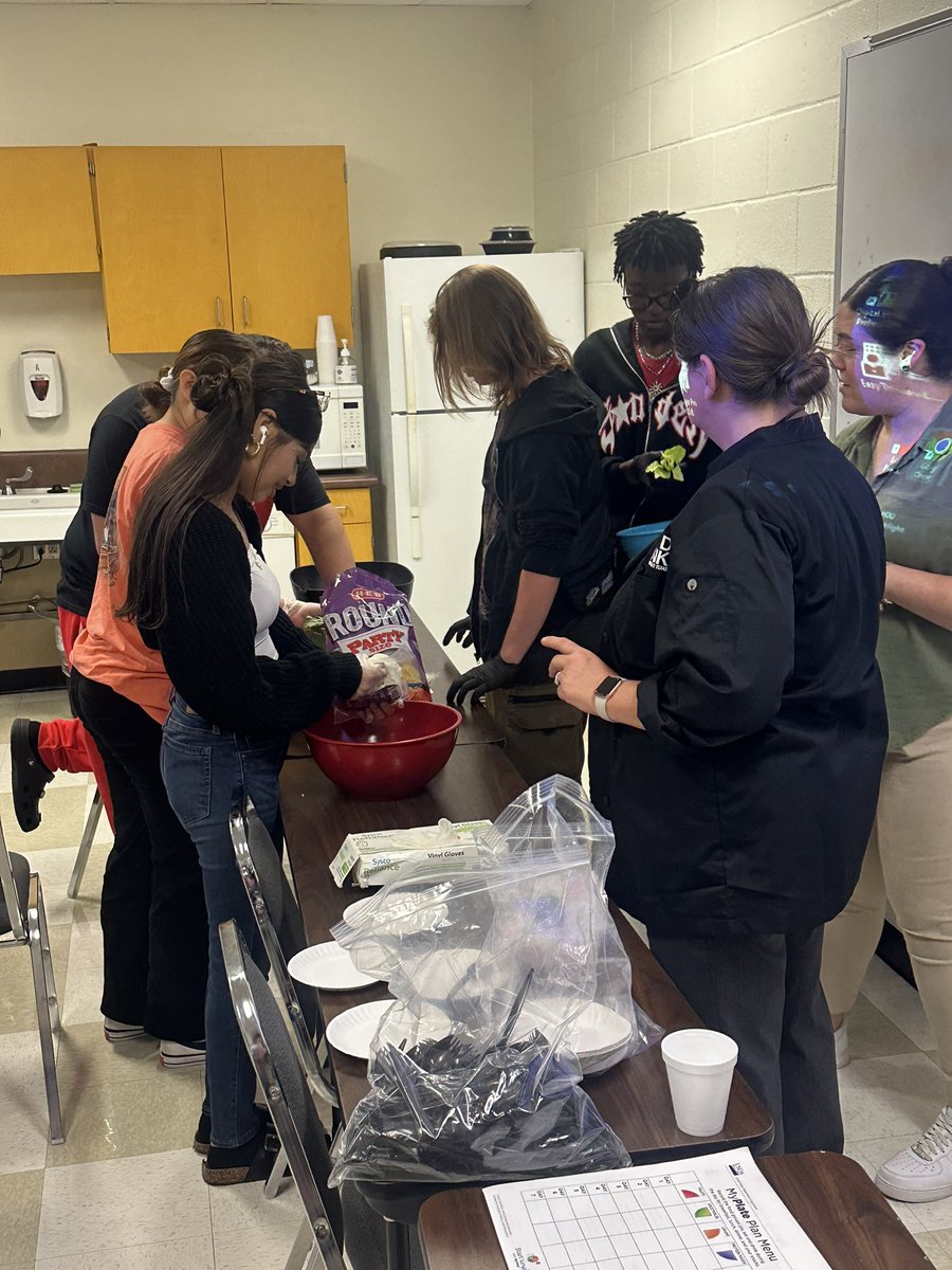 Irene L. Chavez Excel Academy (@nisdchavezexcel) on Twitter photo Thank you Tracy West <a href="/safoodbank/">San Antonio Food Bank</a> for teaching our students how to make a healthy meal on a budget! They are ready for the real world! The tostadas were delicious!❤️
<a href="/NISDCounseling/">NISD Counseling</a> <a href="/NISD/">Northside ISD</a> <a href="/CISSanAntonio/">Communities in Schools of San Antonio</a> <a href="/safoodbank/">San Antonio Food Bank</a> Thank you Tracy West <a href="/safoodbank/">San Antonio Food Bank</a> for teaching our students how to make a healthy meal on a budget! They are ready for the real world! The tostadas were delicious!❤️
<a href="/NISDCounseling/">NISD Counseling</a> <a href="/NISD/">Northside ISD</a> <a href="/CISSanAntonio/">Communities in Schools of San Antonio</a> <a href="/safoodbank/">San Antonio Food Bank</a>