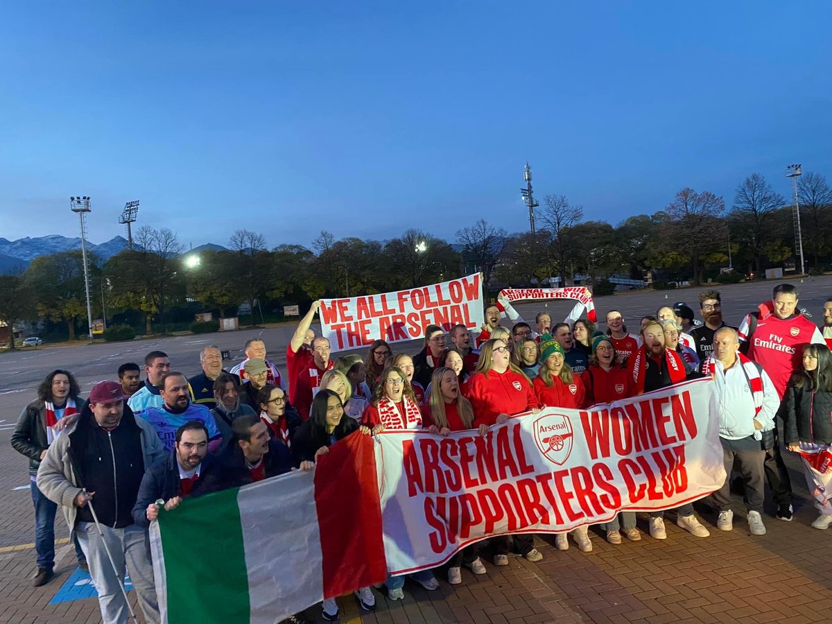 Arsenal Fans in Biella tonight! 
Proud to represent the AFC in Italy 🇮🇹🔴⚪️

⁦<a href="/ArsenalWomenSC/">Arsenal Women Supporters Club</a>⁩ ⁦<a href="/ArsenalWFC/">Arsenal Women</a>⁩