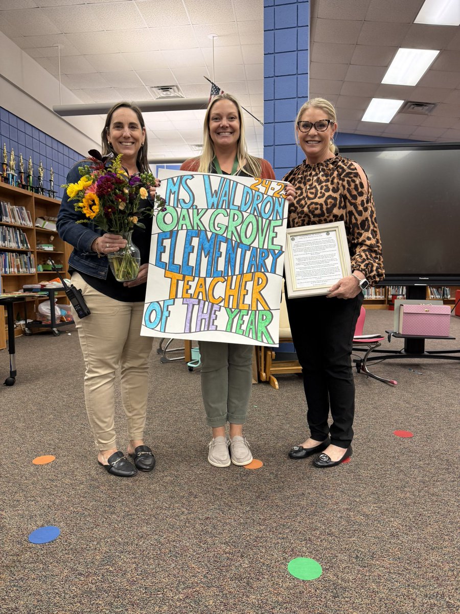 oakgrovees tweet media