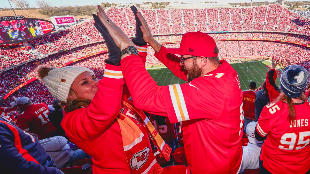 Chiefs's tweet photo. The Kingdom was loud and proud on Sunday 🗣️ https://t.co/bdbyqTtBmB