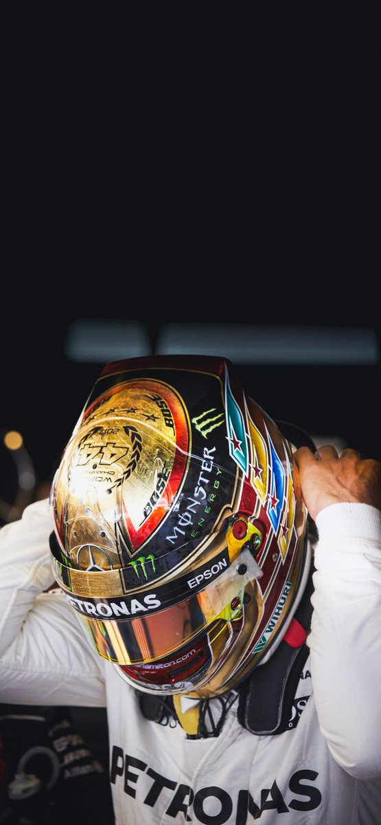 F1WallpaperHQ's tweet photo. Favourite @LewisHamilton lid? 🥶 https://t.co/ZrDroTytvO