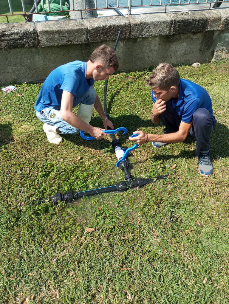 InesMChapman's tweet photo. Ante las afectaciones eléctricas luego del paso del huracán Rafael, altetnativas: en la toma de pipas de Palatino en el Cerro se encuentra habilitado un punto de fácil acceso para la Comunidad donde los vecinos pueden acceder al servicio de abasto de agua
#FuerzaCuba #LaHabana https://t.co/0oqkPoib5i