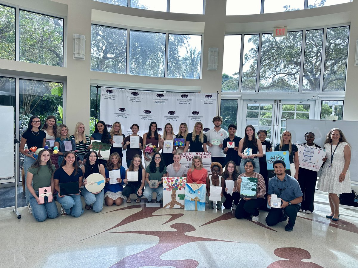 faunursing's tweet photo. The Aesthetics in Caring Science exhibit had a fantastic start today—thank you to all the students and participants who joined!
See more students’ creative projects in the Atrium and Caring for Center tomorrow, Nov. 13, and again on Nov. 19-20.
#CaringScience https://t.co/ZVV67v4Ozv