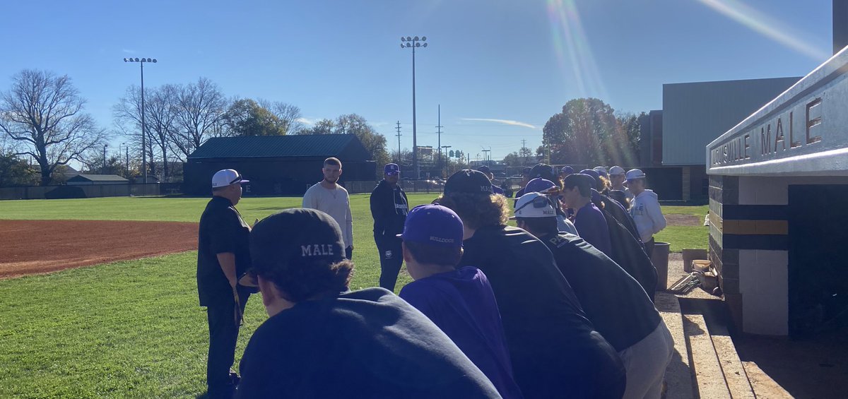 Louisville Male Baseball tweet media