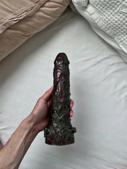 1 pic. Wish list purchase that I didn&rsquo;t expect to ever receive because I just put a bunch of random shit