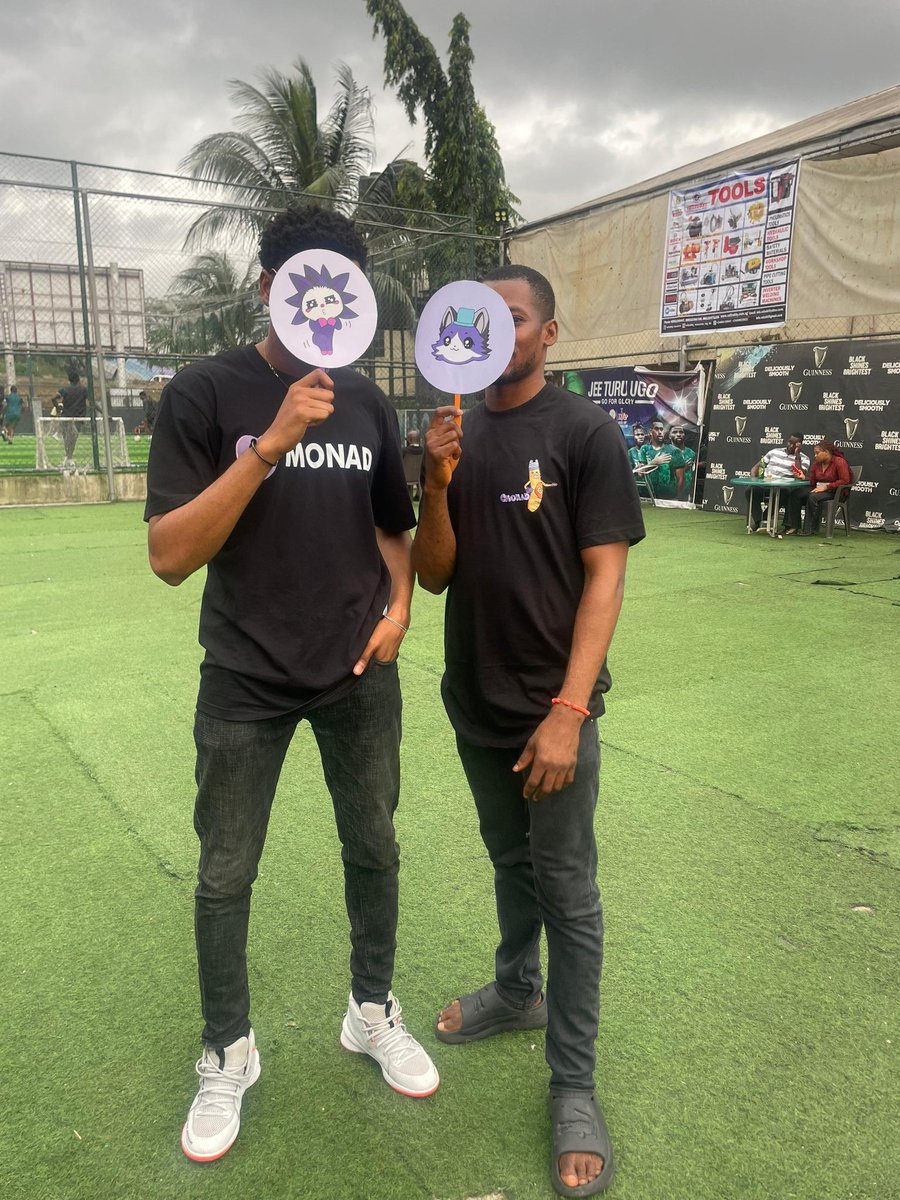 Spencer090618's tweet photo. @monad_xyz Proof of Nads meet Nads 
Me and @your19thman https://t.co/uHEmhshxBz