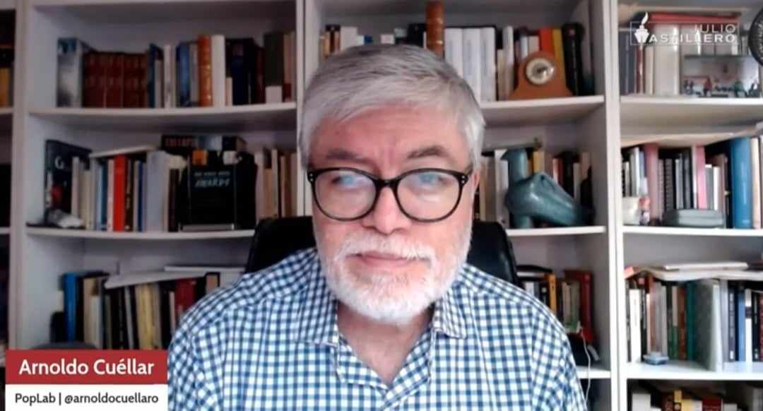 julioastillero's tweet photo. 🚢 #AstilleroInforma | Si la 4T realmente aspira a representar un cambio profundo, no debería optar por la reelección de Rosario Piedra en la CNDH. De seguir este camino, se generará un motivo de desprestigio y desconfianza no solo hacia la comisión, sino también hacia esta nueva hegemonía política, que parece enfocarse en blindarse por todos los frentes: @arnoldocuellaro 

https://t.co/ow6WXCjv7Z