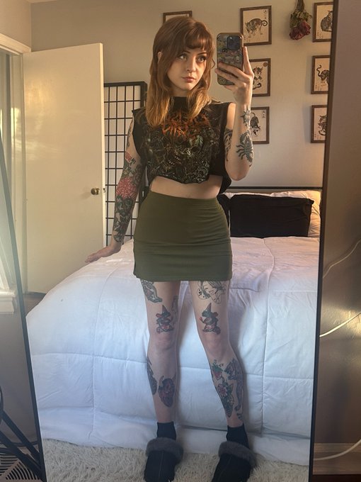 B A N G baby 💋 https://t.co/x8UH5Ctfli