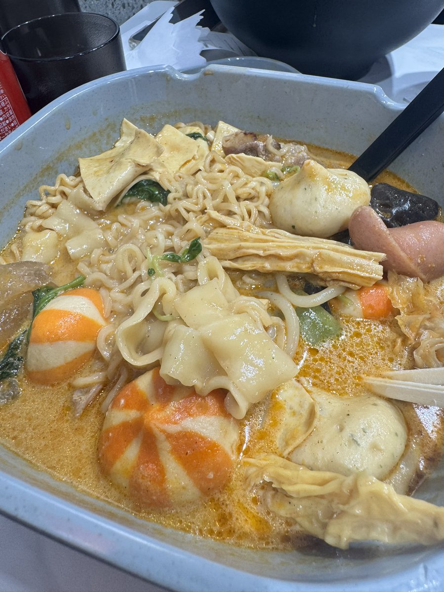 最近の休日はほぼ確でマーラータンに連れてかれます。

#マーラータン #麻辣湯 #陽國福