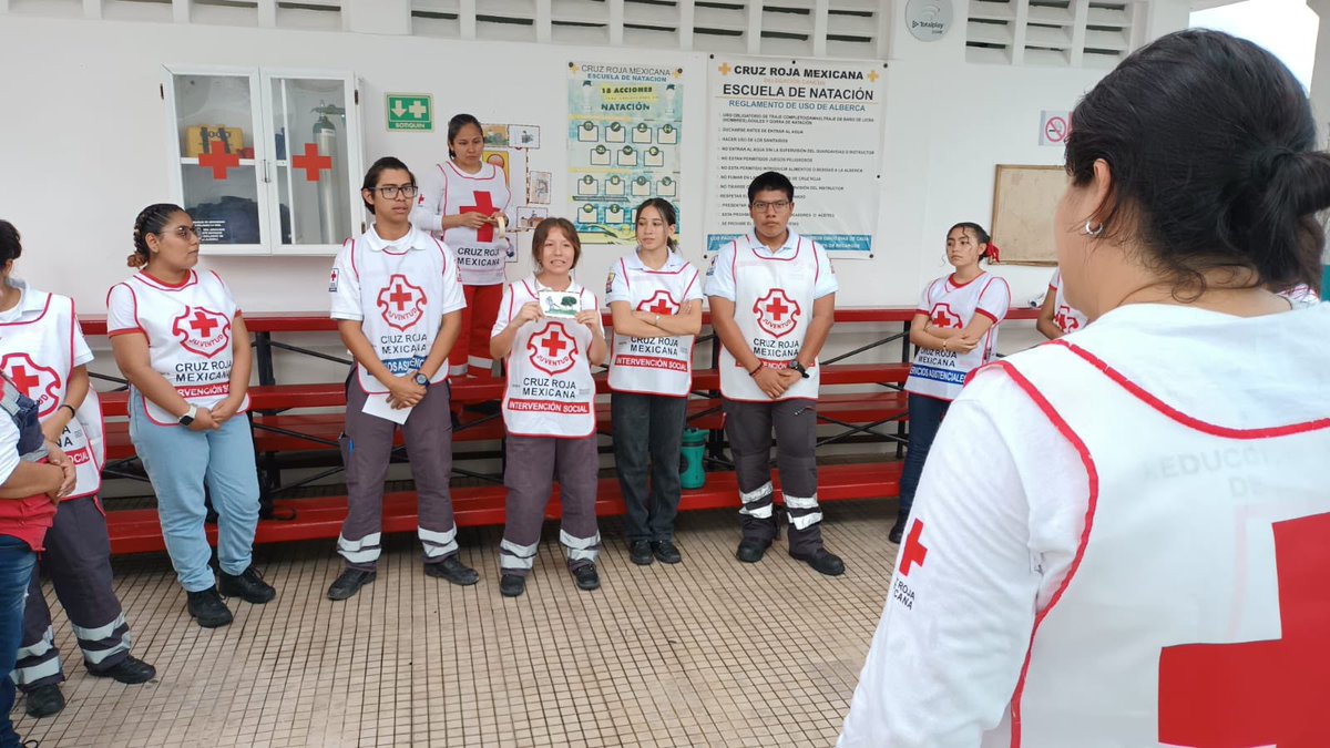 CruzRoja_MX's tweet photo. 🦟✨¡Hola, Quintana Roo! 

Nos estamos capacitando para ir a las comunidades más vulnerables del estado a implementar la campaña de #AdiosMosquito en alianza con SC Johnson, A Family Company. 

Queremos contribuir a la prevención de la transmisión del dengue, zika y chikungunya. https://t.co/7onOYLEEUP