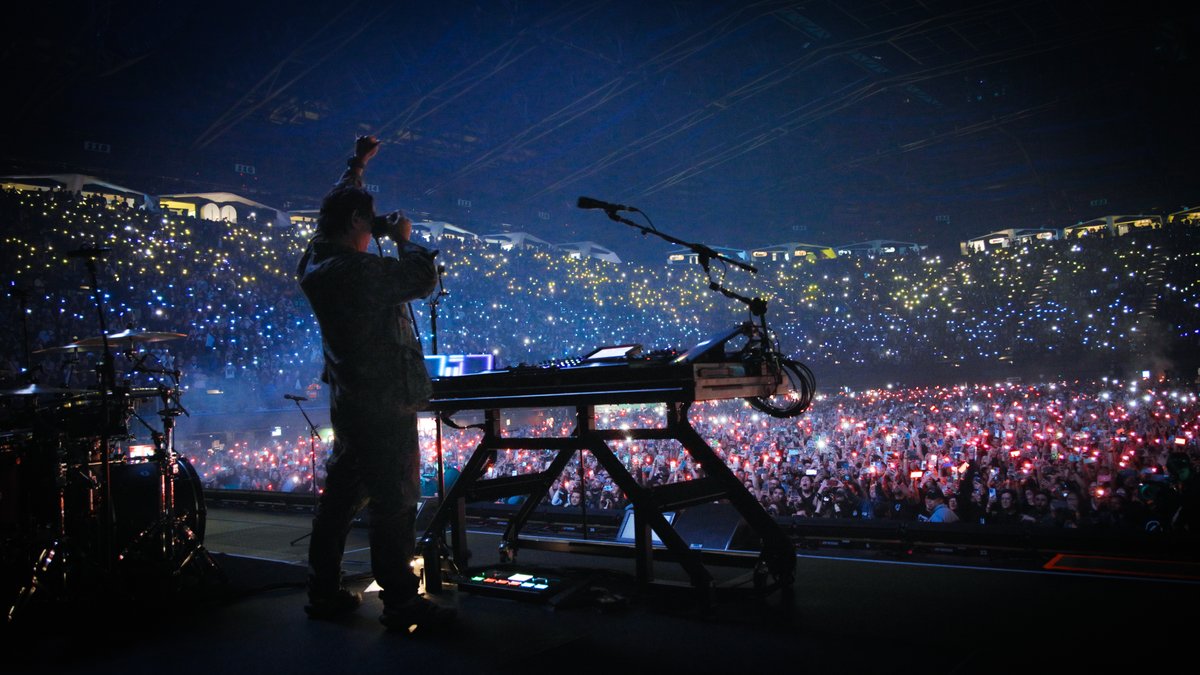 LINKIN PARK tweet media