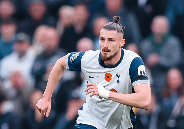 Juve_Talk_'s tweet photo. #Juventus will have to compete with #Napoli for #Spurs defender, per report https://t.co/1Jrbm63SMY  #Juve #SerieA #COYS https://t.co/Zn8IyFlt06