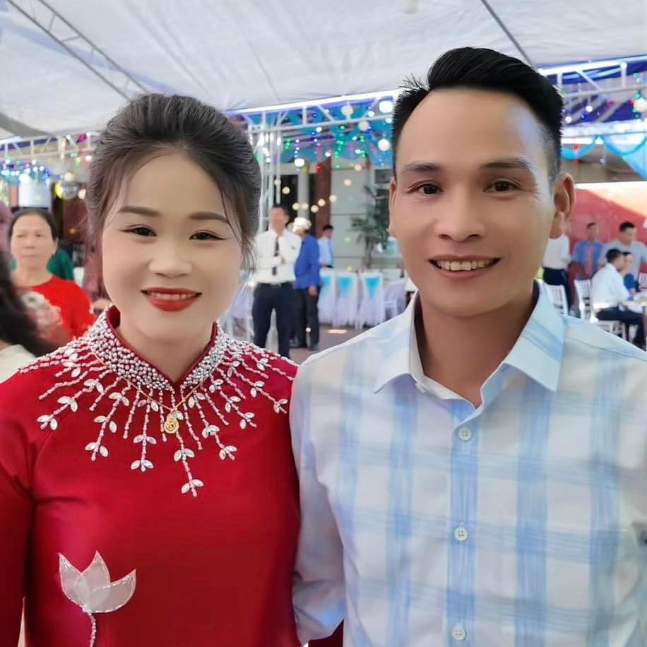 981Ngoc's tweet photo. Chân dung bố vợ sinh năm 1988, mẹ vợ sinh năm 1990 chuẩn bị lên chức ông bà ngoại tại Bắc Giang 
 Vũ Trọng Hiệp chia sẽ https://t.co/JCNtnRpStY