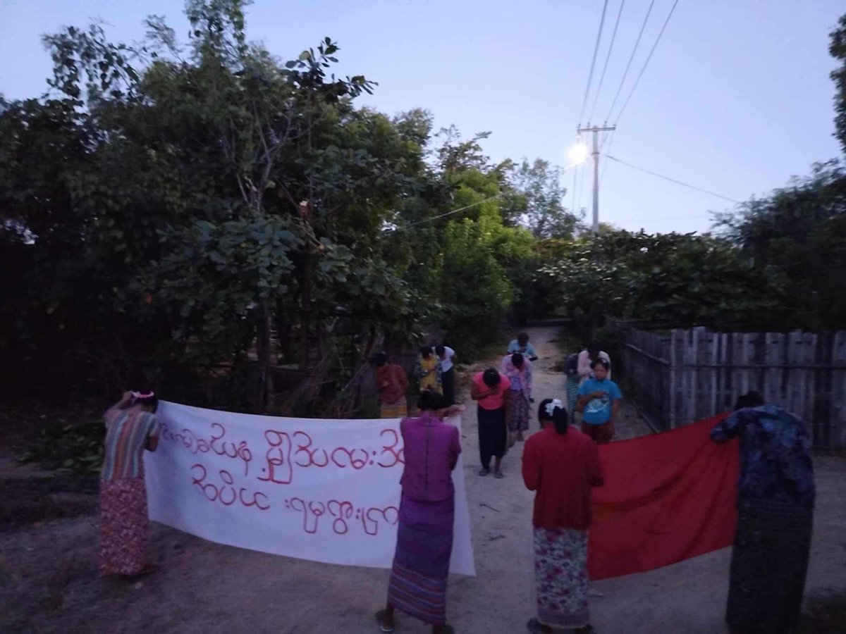 Love residents from a village of northern part of #Yinmarbin Twp, #Sagaing Region, staged an evening strike to oppose the #MilitaryDictatorship on Nov12.

#Airbusted
#AirBus2AirStrikes    
#2024Nov13Coup                       
#WhatsHappeningInMyanmar