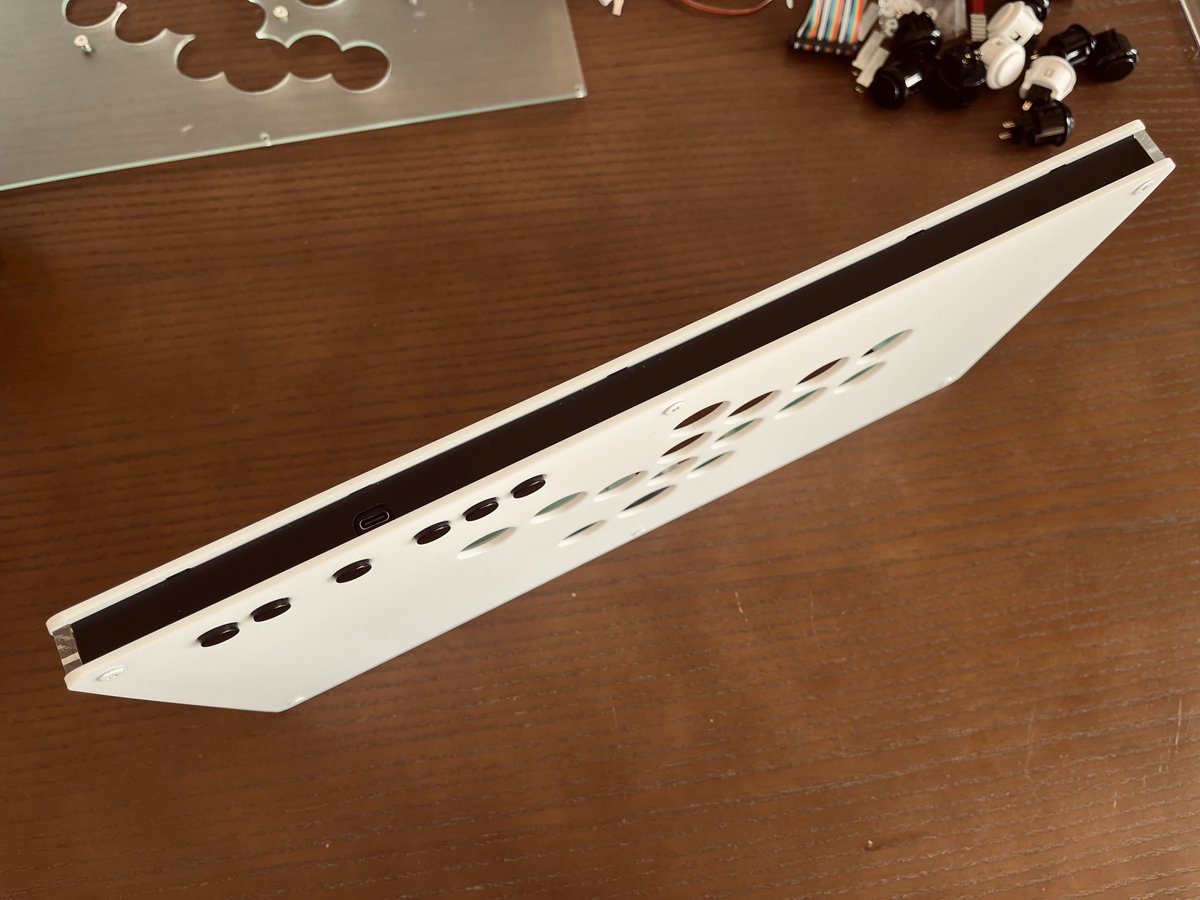 JumpHack 08フレームのレバーレスタイプほぼ完成。今はありあわせの板