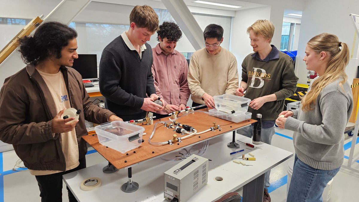 Have you ever heard of a heart hackathon? UC’s BIOMED Club is currently in Japan competing to create a fully operational artificial heart 💉 

Very cool! 🙌 

#UCNZ #Innovation #HeartHackathon