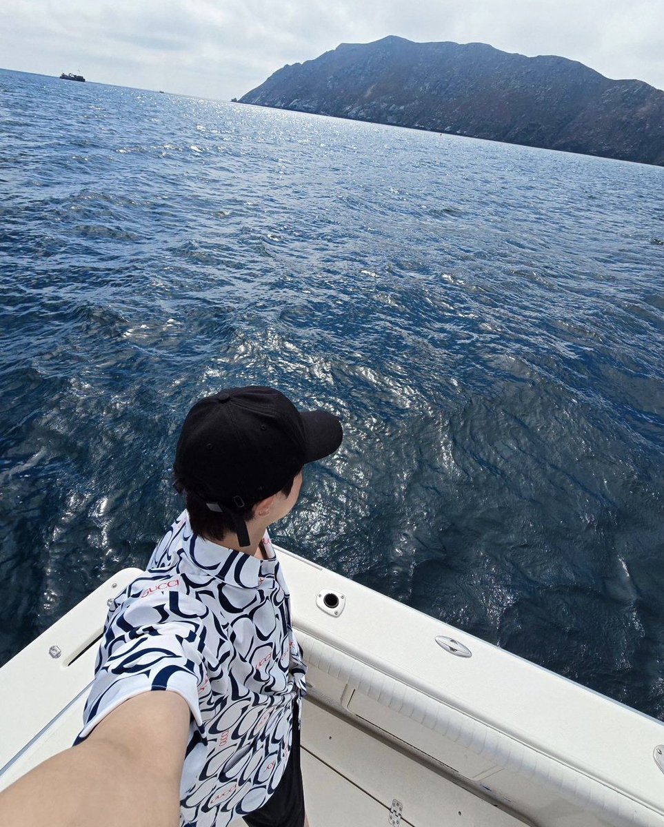 BTS_twt_KSKJIN's tweet photo. https://t.co/P12JeYauc8