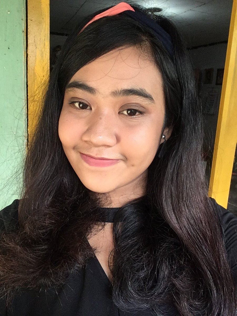 tau ga complexion cakep yang aku pake ini apa?

yang cari foundation murah tapi kualitasnya bintang lima ⭐️ mending ngumpul deh!

aku spill di bawah yaaa 😝