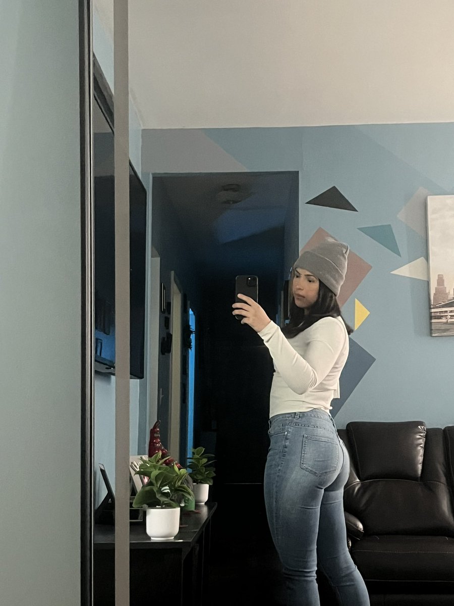 xolenaaaa's tweet image. 🤳🏽 💜