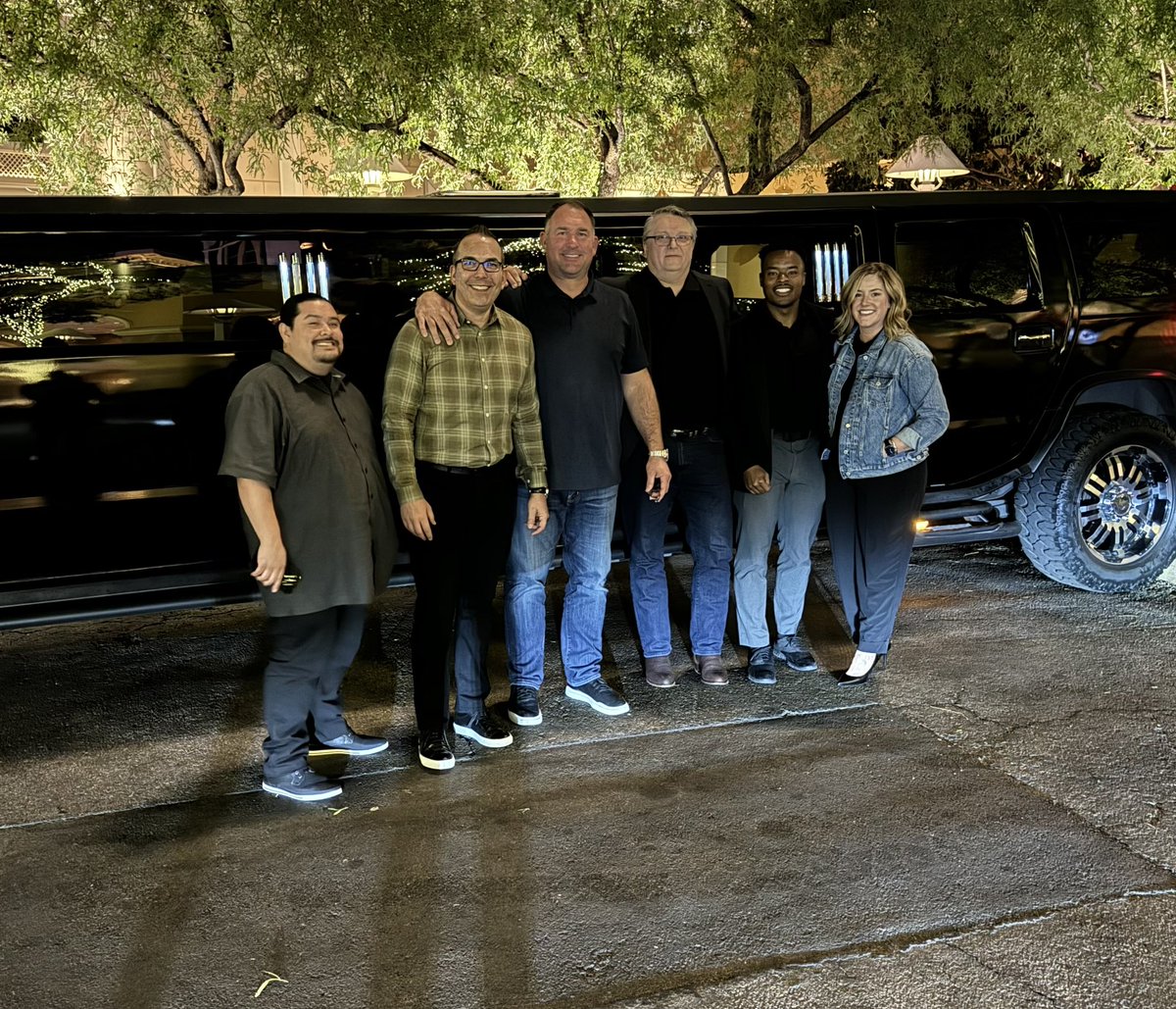 AdamLMasters's tweet image. We love our customers at @Dayforce  #dayforcediscover #makesworklifebetter