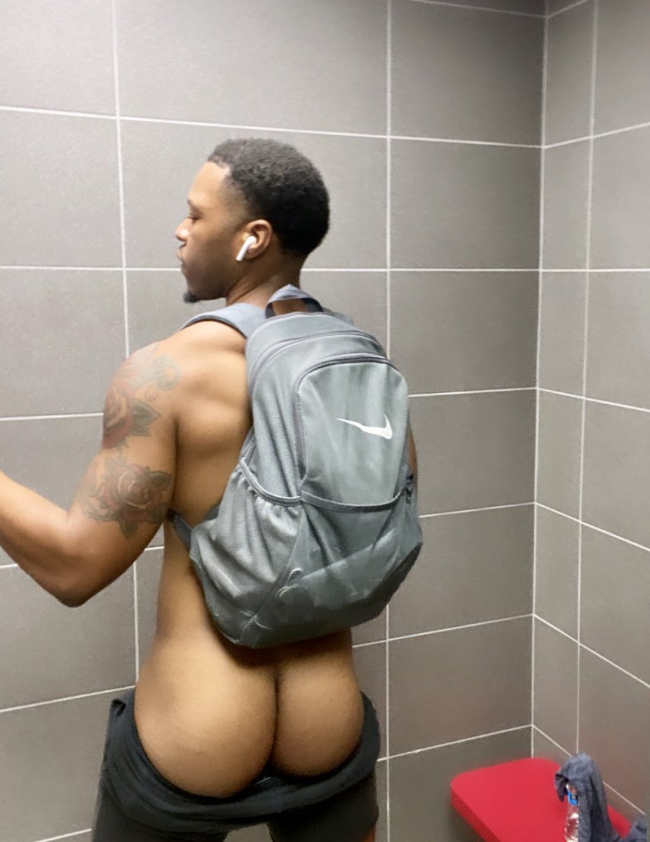 RT if u tryna eat my ass gang, no homo🙅🏽‍♂️