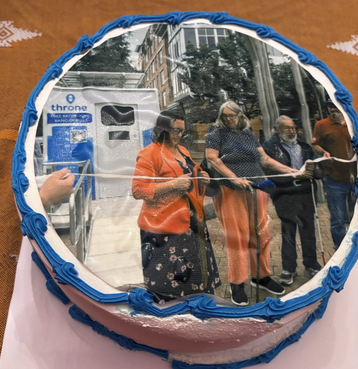 DCrestrooms's tweet photo. Wonderful gathering Sunday with @BrianneKNadeau, @DCPublicRestrooms and @ThroneLabs members to celebrate long awaited Public Restroom Pilot with 6 Thrones installed in various areas of DC. Consistently positive user reviews from since their April - June installation. https://t.co/iJoZn0FNzl