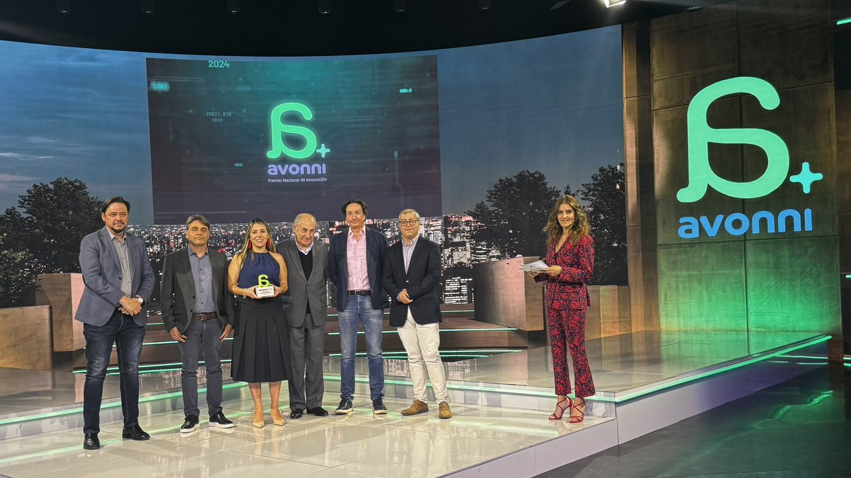 #ComunidadUdec: Felicitamos a todos los nominados y ganadores #UdeC de los #PremiosAvonni2024 que se entregaron en @tvn, entre ellos, la spin off de nuestra casa de estudios, SeQure Quantum, que fue ganadora en la categoría "Soluciones y Servicios Digitales Entel".

Hilo 👇