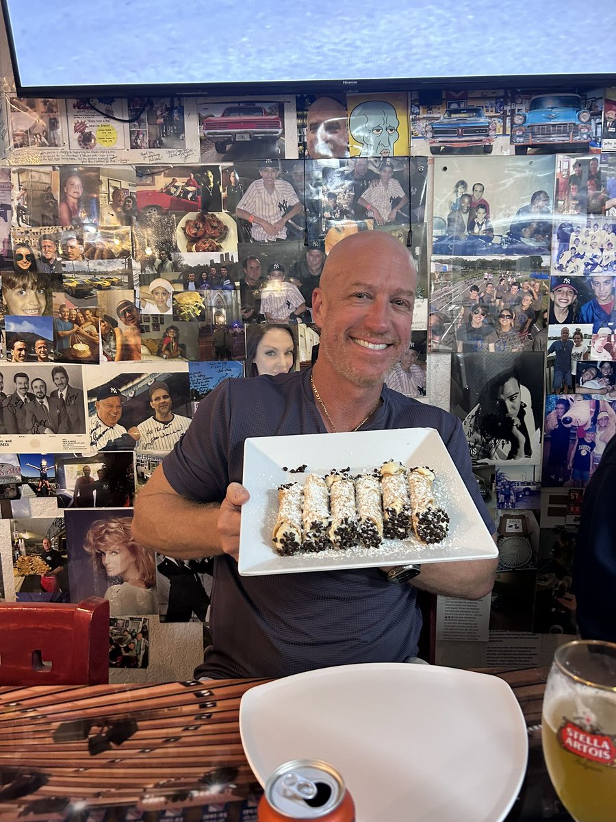 NickDiCeglie's tweet photo. It’s Cannoli time for this founding member of the Cannoli Caucus on my birthday! @GovGoneWild @ChipLaMarca @RalphMassullo @FLSenateGOP https://t.co/1PhE9veUbh
