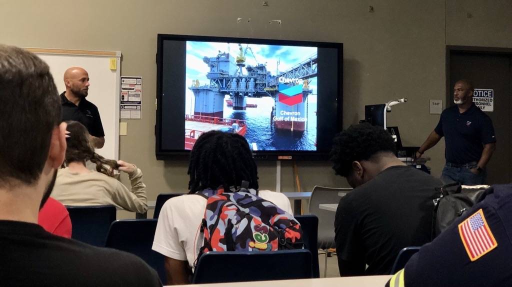 RiverParishesCC's tweet photo. Roddy Riera and Joe St. Ann from Chevron visited today, presenting to more than 50 of our I&E, P-Tech, and Welding students about offshore job opportunities and internships, providing great insight for those preparing to enter the energy industry! #Chevron #OffshoreJobs #RPCC https://t.co/qiPNsnVTiA