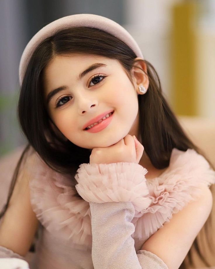 “.اللَّهُــــــــــمَّ
اروِّ قلوبنا بالفرح وغيث السعادة ..

      #صباح__السعادة