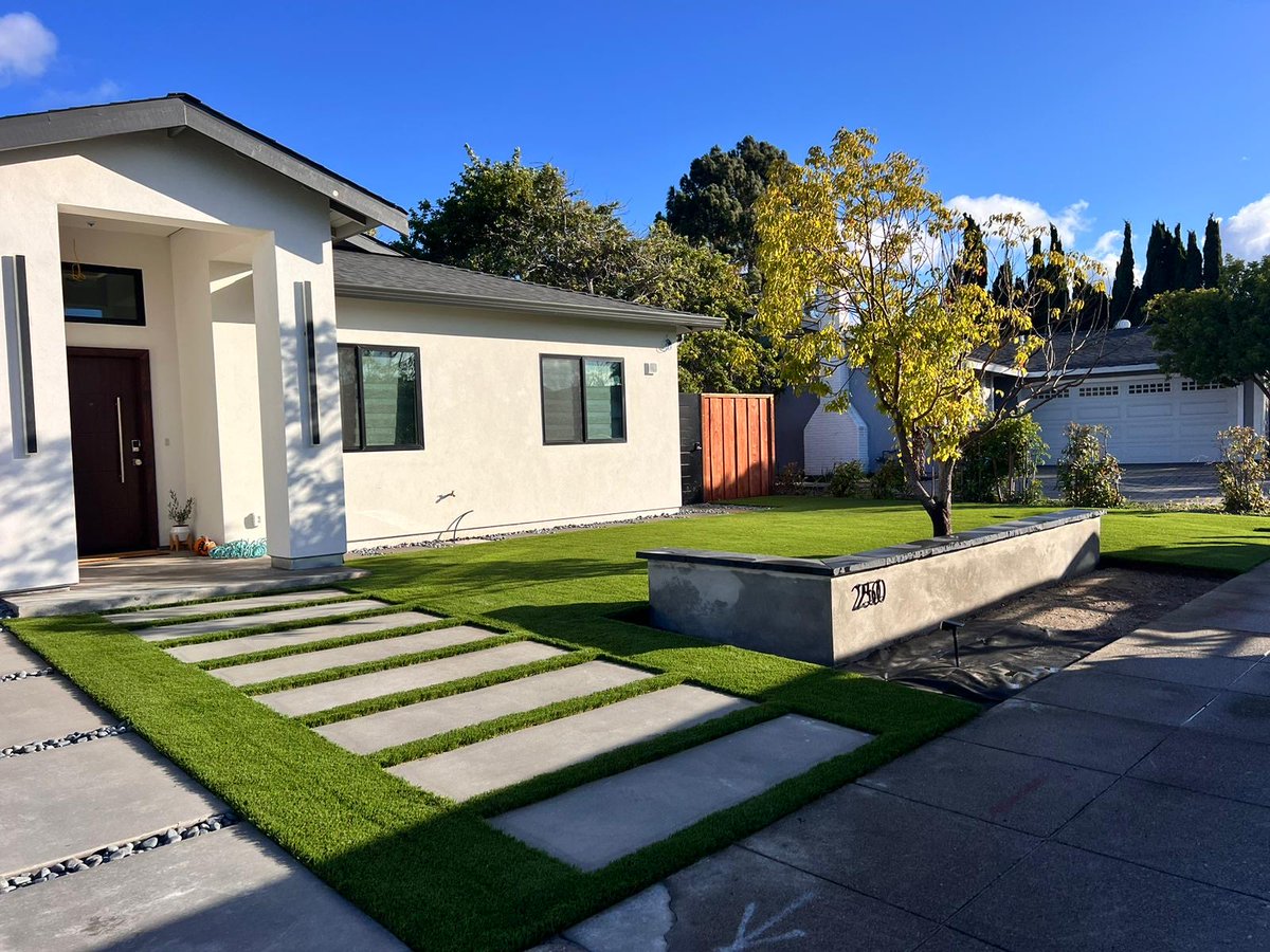 ArtOfTurfInc's tweet photo. 🌱✨ Transform your Space with Turf Installation from Art Of Turf Inc ✨🌱.

At Art Of Turf Inc, we make your dream yard a reality with our high quality turf installation services. 

📲 Contact us at 510-815-3691 for more details https://t.co/OXIVraLLYt